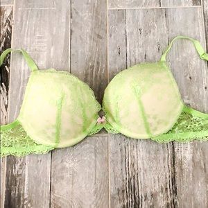 VICTORIAS SECRET LIME GREEN LACE PUSH-UP BRA 32C